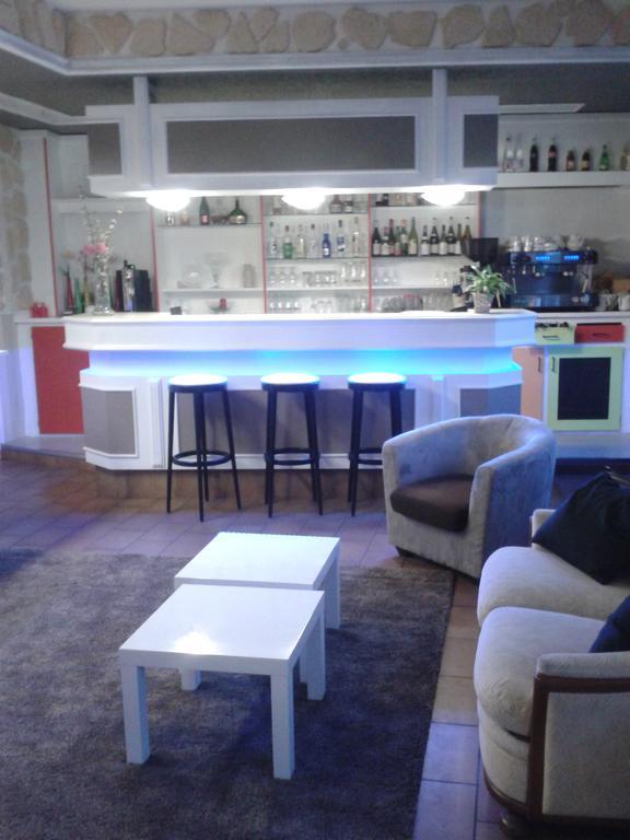 Le Merle Blanc Hôtel Logis Digoin Exterior foto