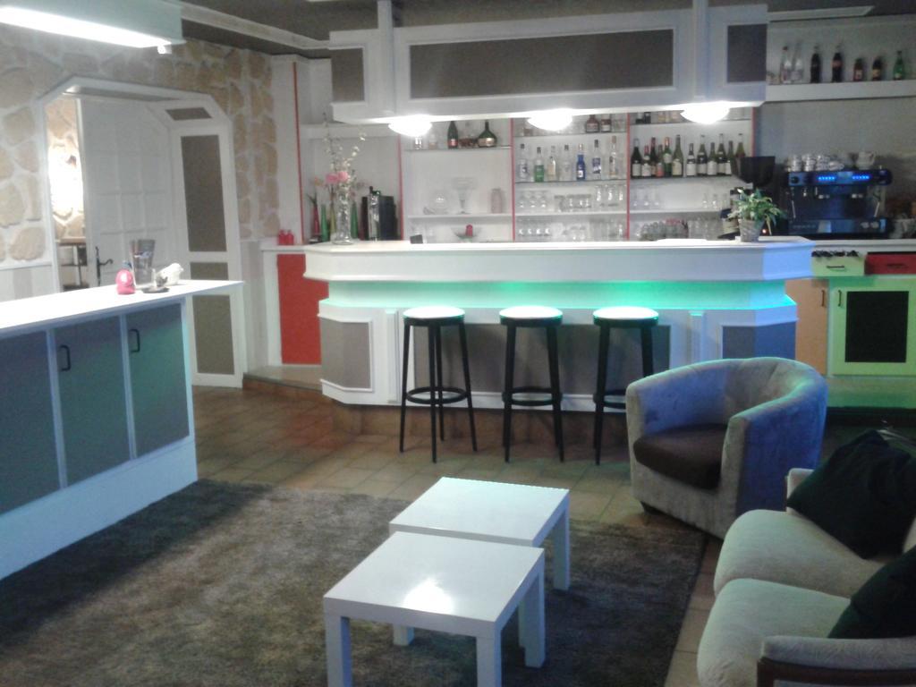 Le Merle Blanc Hôtel Logis Digoin Exterior foto