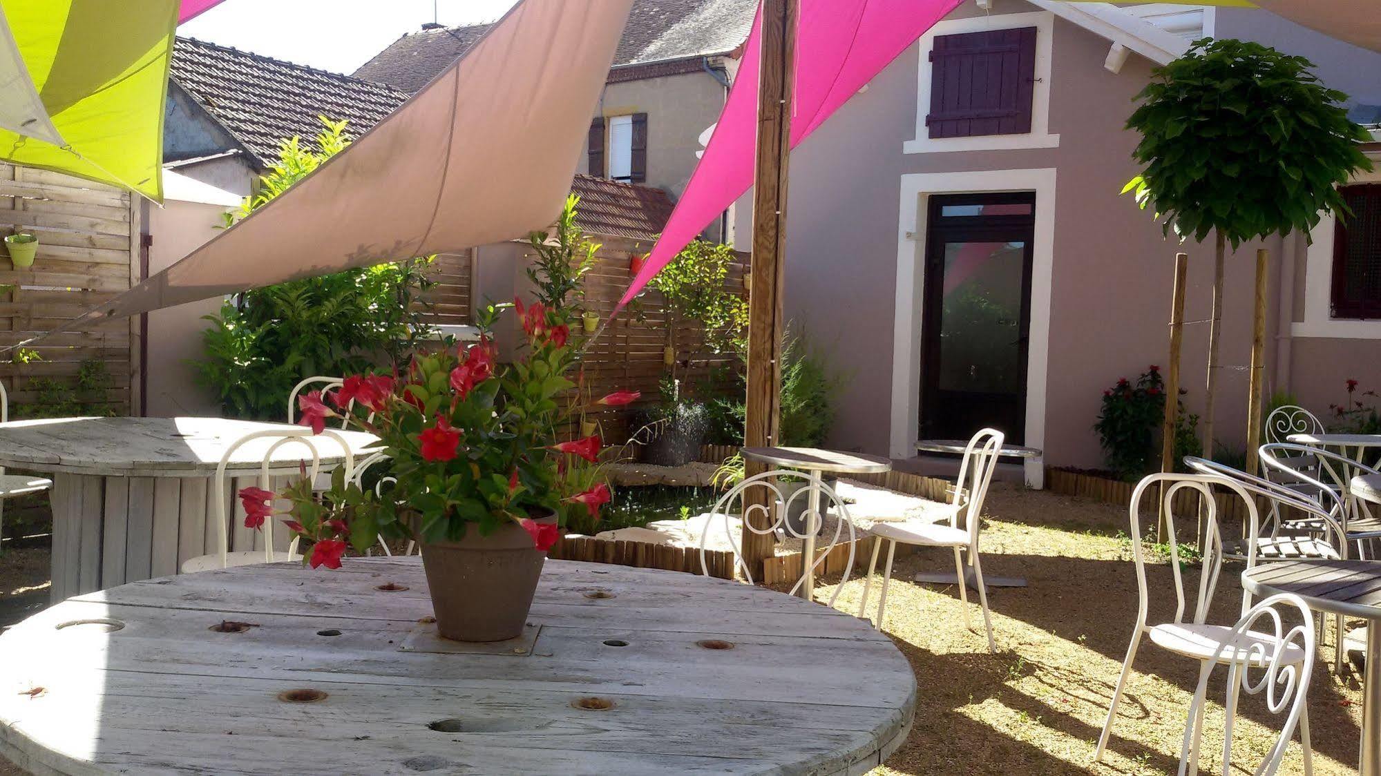 Le Merle Blanc Hôtel Logis Digoin Exterior foto